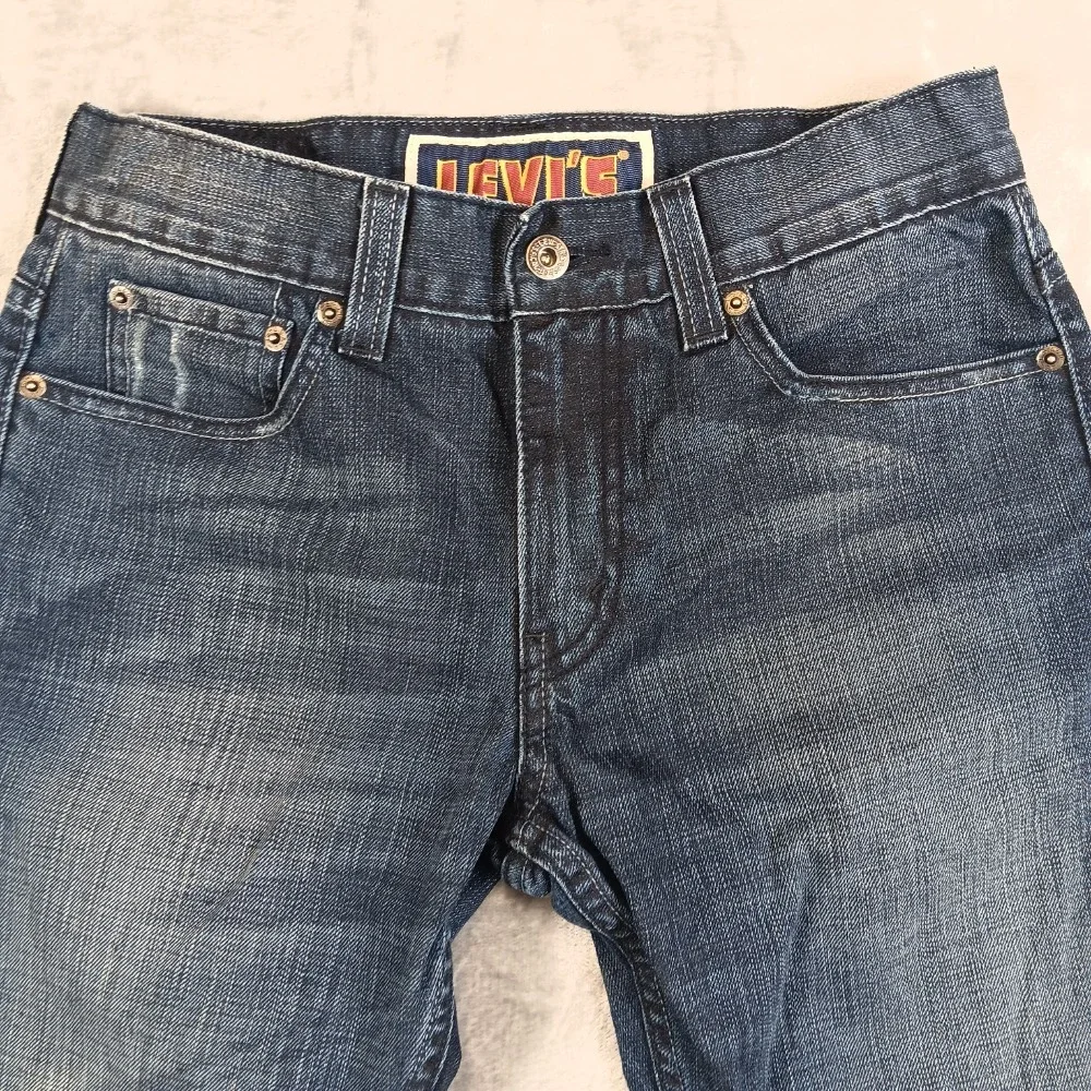 Levis 511 Mens 30x32 Slim Fit Dark Wash Classic Style Denim‎ Jeans
